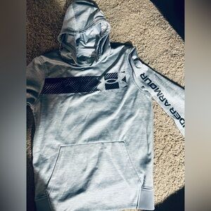 Men’s AS Adult Small Under Armour hoodie - Gray